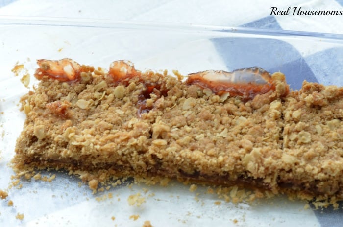 Peanut Butter and Jelly Oatmeal Bars